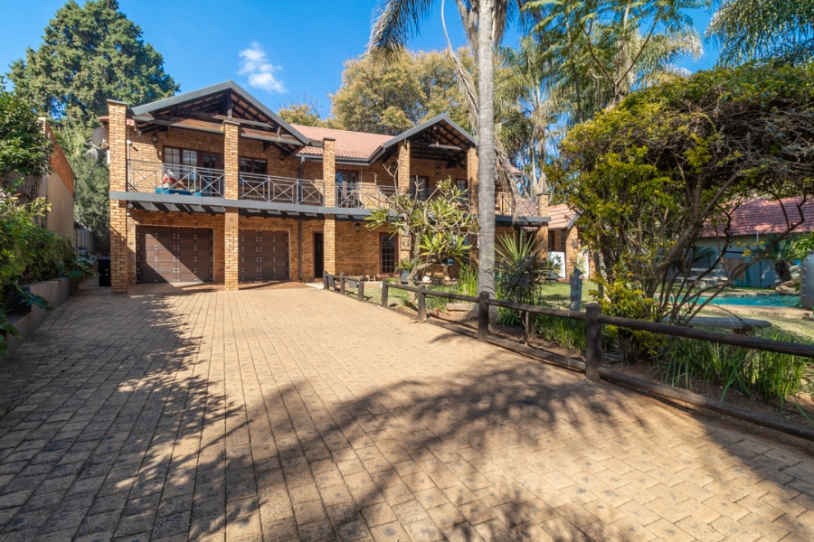 4 Bedroom Property for Sale in Meerhof North West